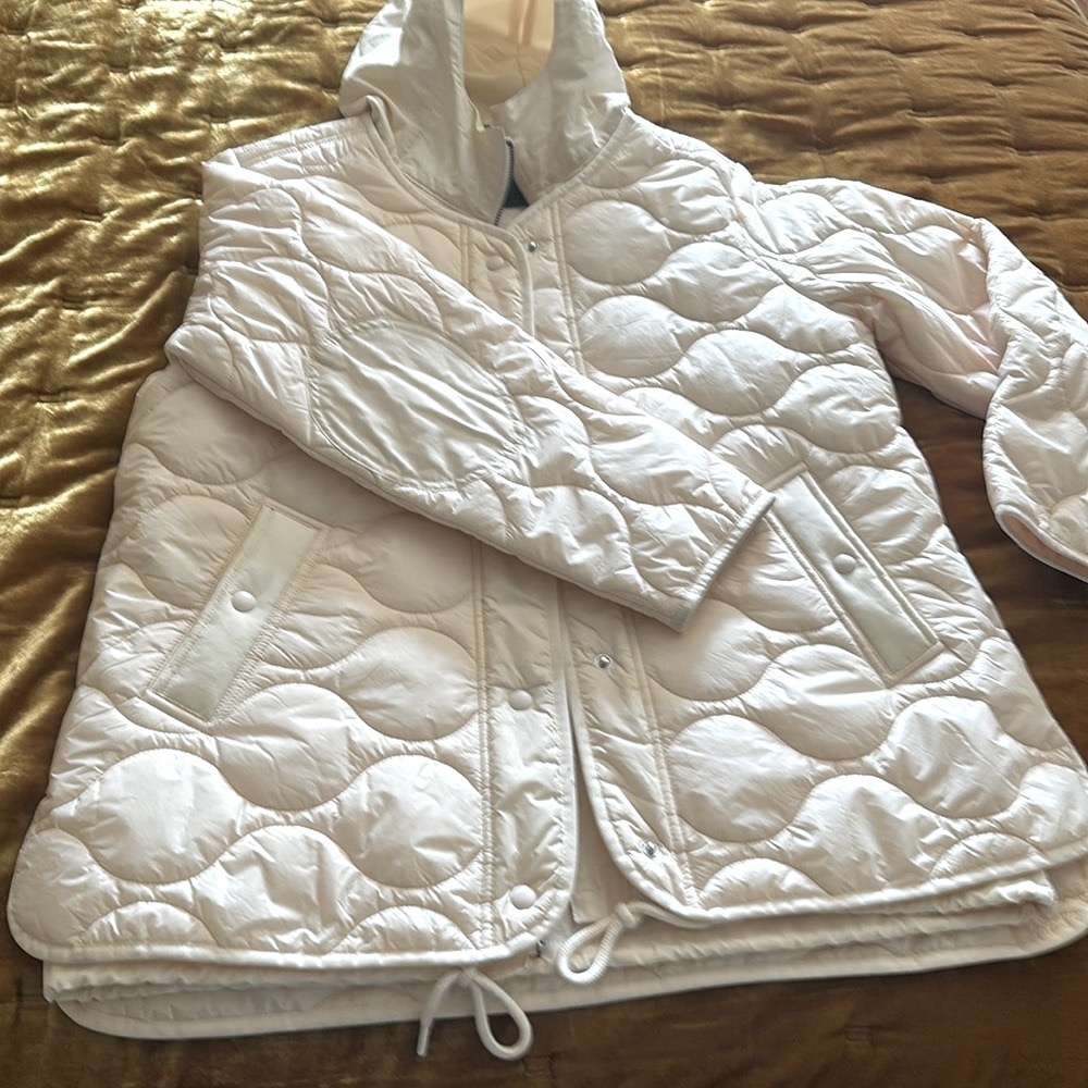 New - no tags J.Crew Women’s 2 piece quilted lightweight Jacket in Ivory